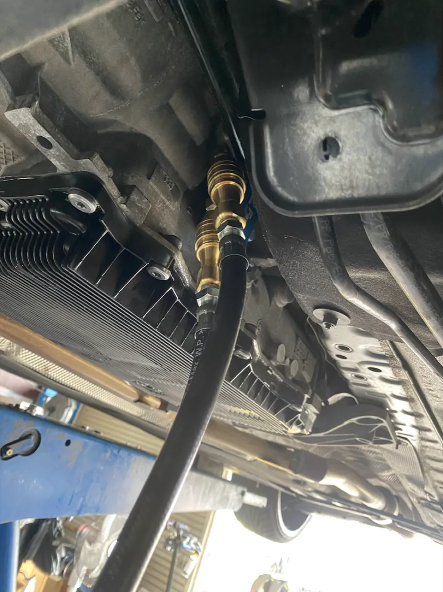 BMW ATF圧送交換　トルコン太郎 作業画像 05