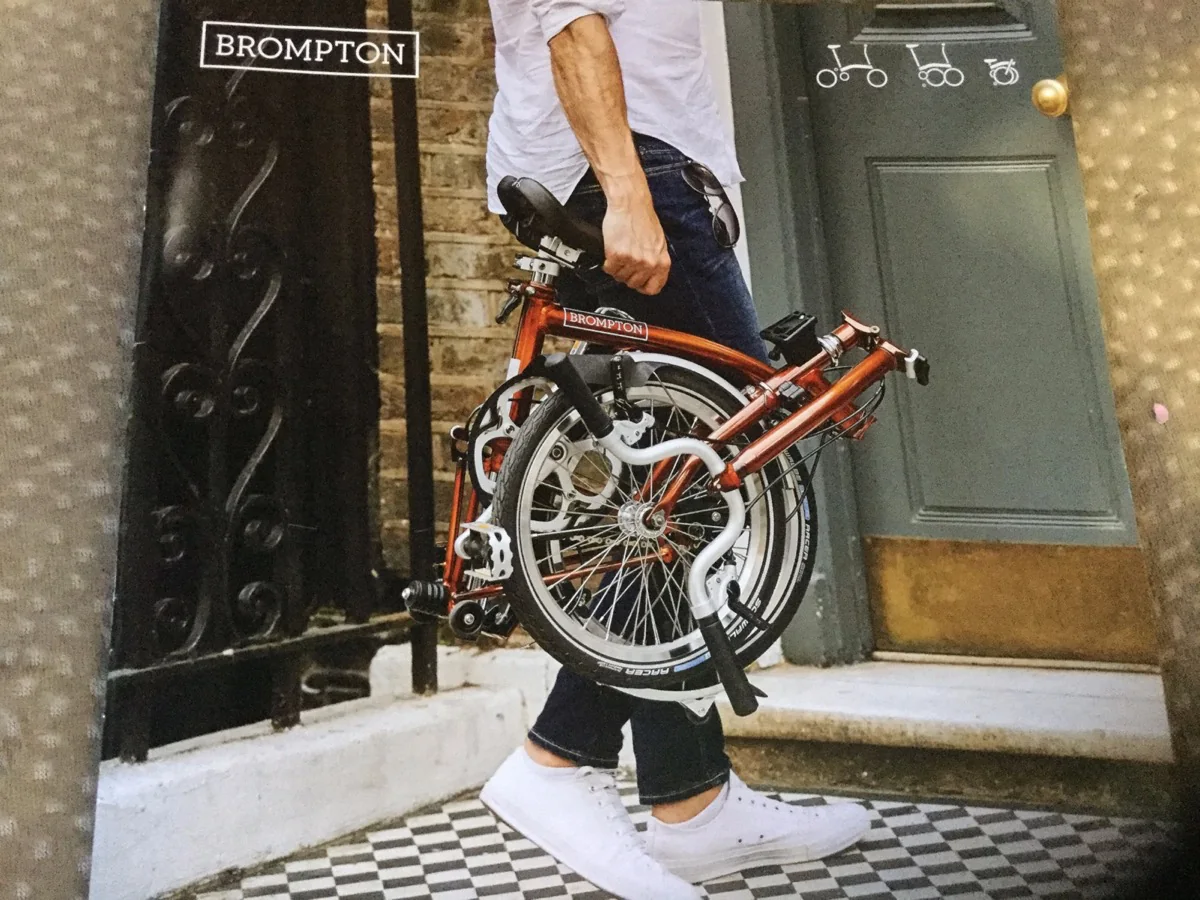 オートクロギで取り扱うBROMPTONの折りたたみ自転車