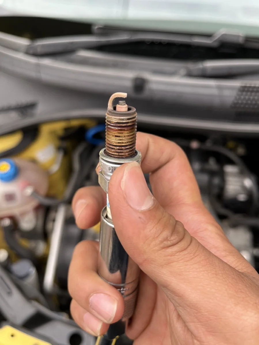 FIAT500 エンジン不調修理他 作業画像 03