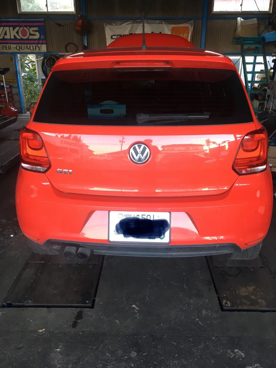 ゴルフ　GTI　異音修理 作業画像 01