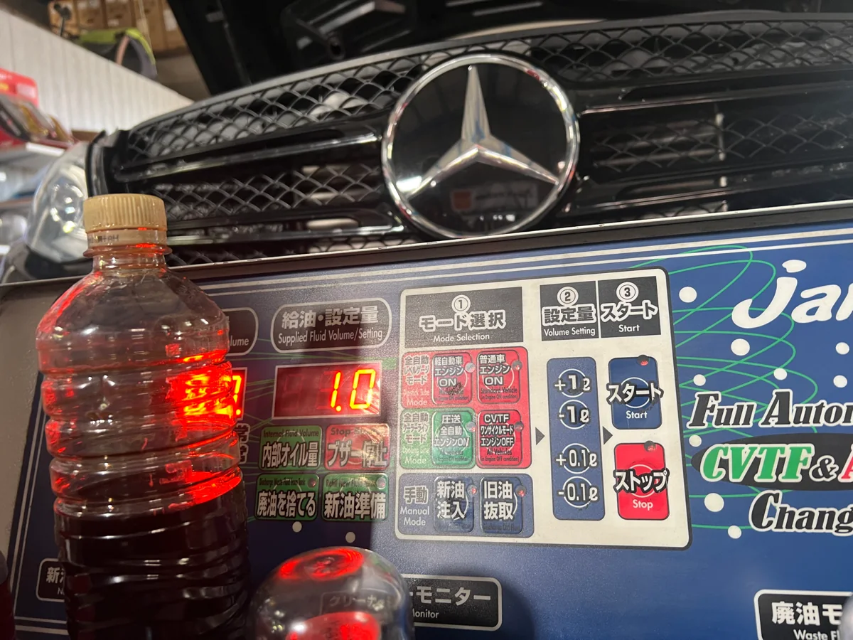 メルセデス　GLE　9Gトロニック圧送交換 作業画像 10