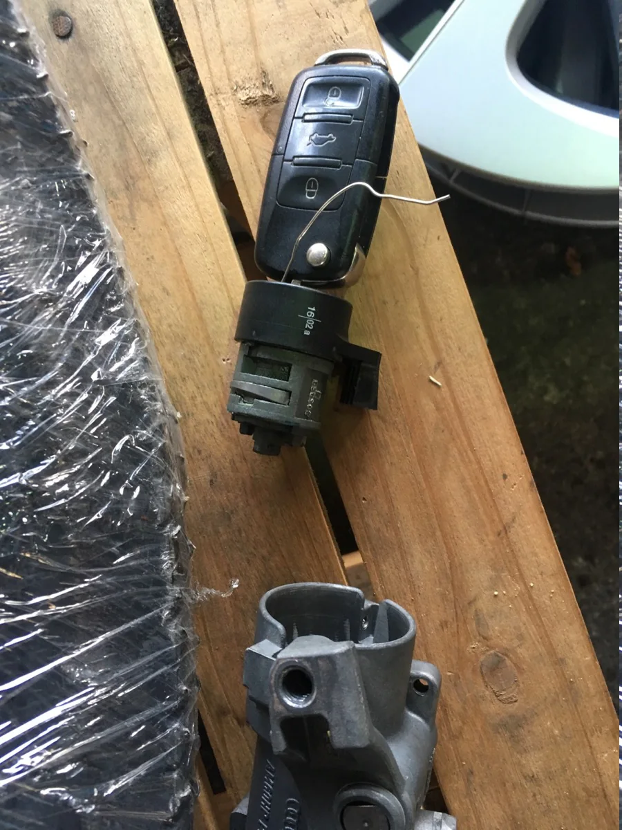 Newビートル　エンジン始動不能修理 作業画像 03