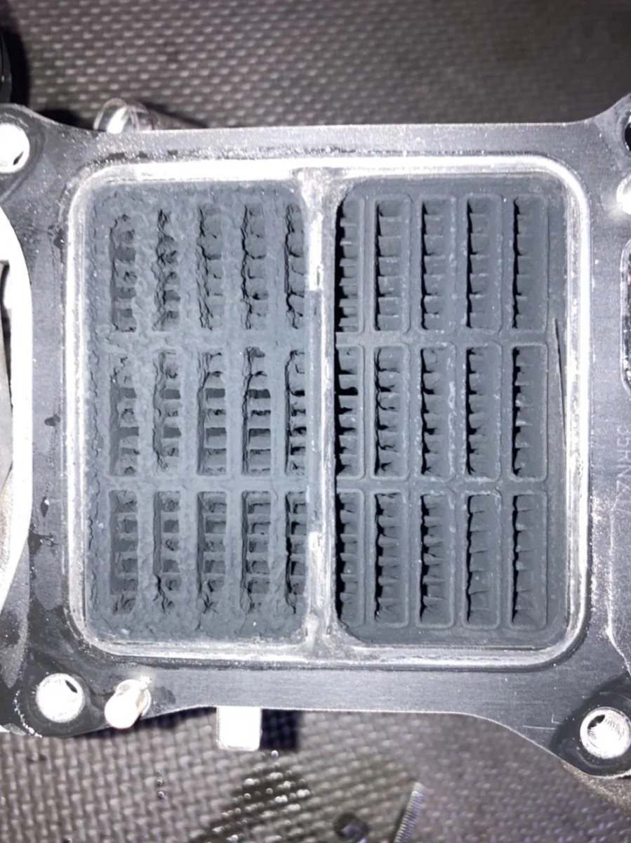 VOLVO XC60 修理 作業画像 07